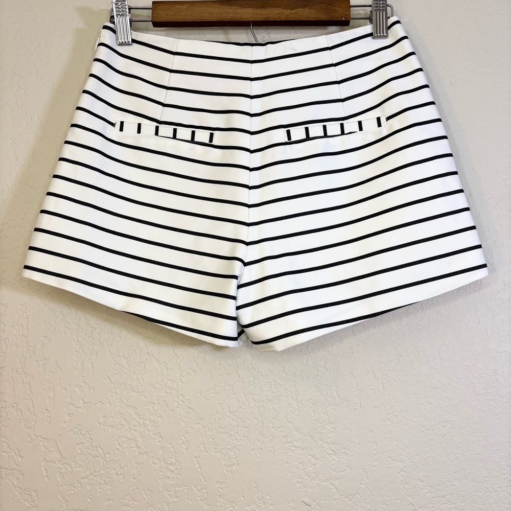 Forever 21 Bundle of Two Shorts Red / Black and White Stripe Size S - Picture 7 of 10